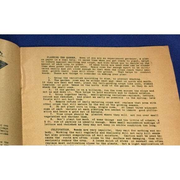 Jung's Garden Guide J W Jung Seed Co 6 1/2"x 5" Informational Gardening Vintage - Picture 5 of 5